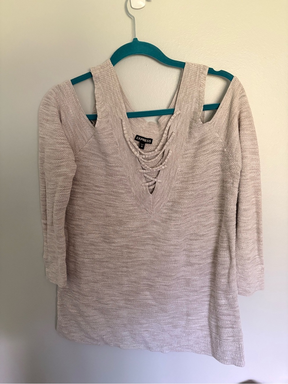 Express Women's Beige V-Neck Cold Shoulder Sweater